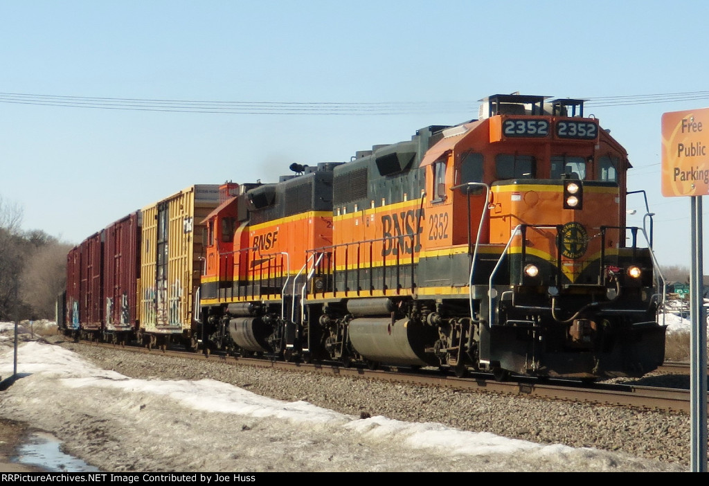 BNSF 2352 East